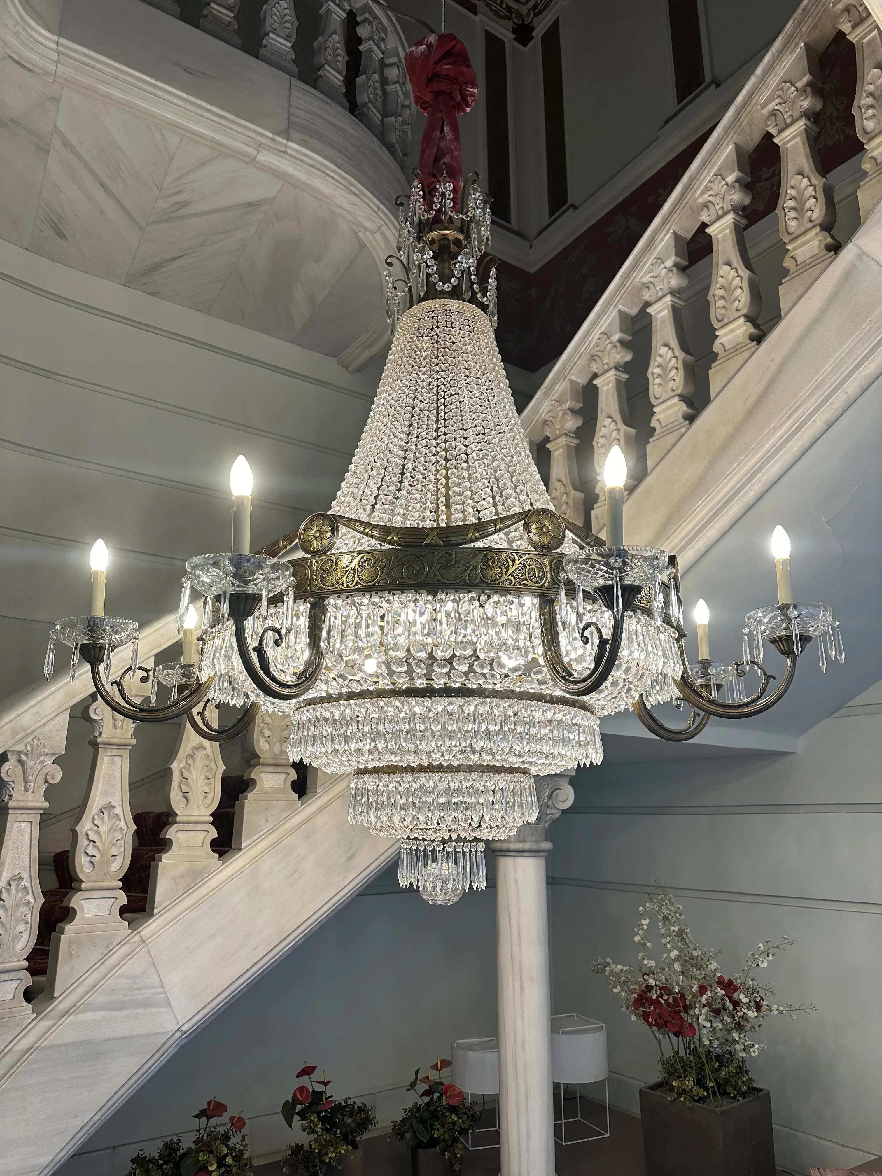 Lámpara Imperio escalera