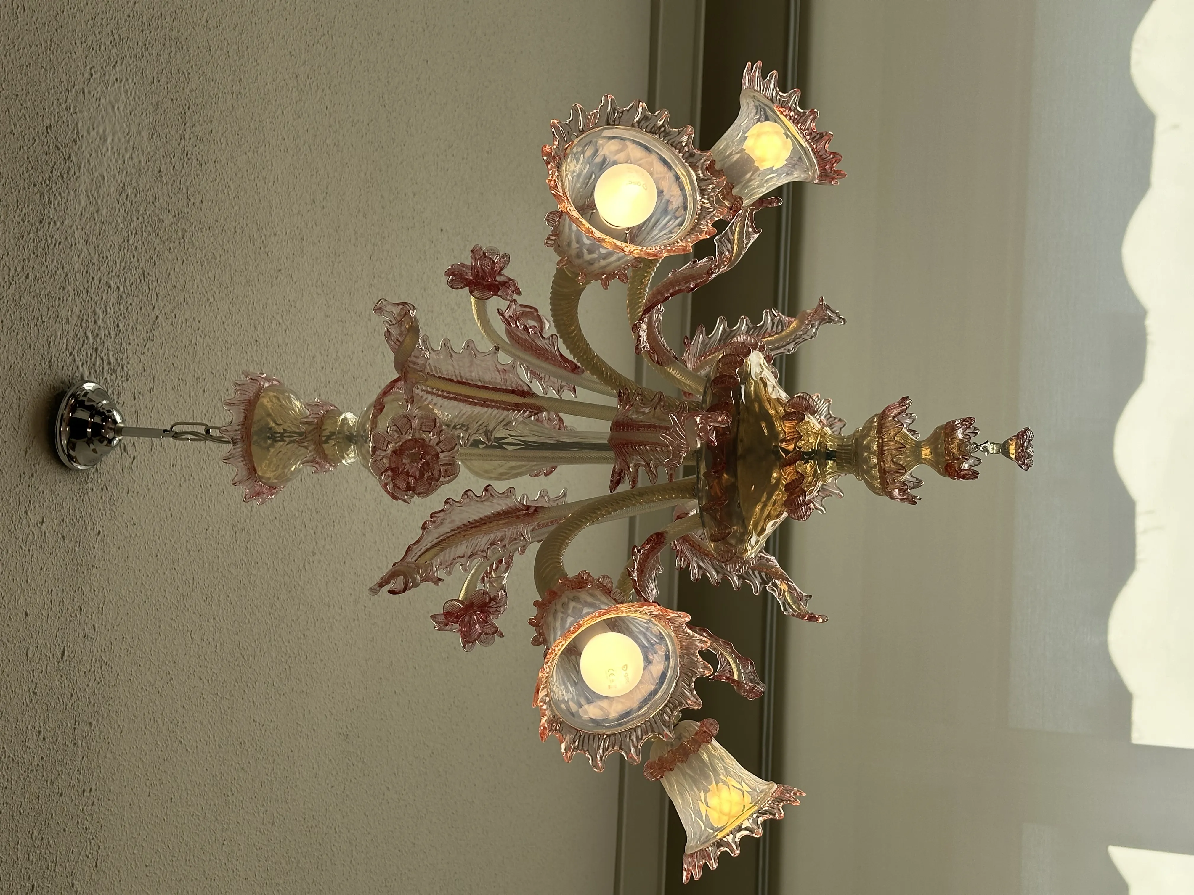 Araña de cristal de Murano restaurada artesanalmente en Madrid