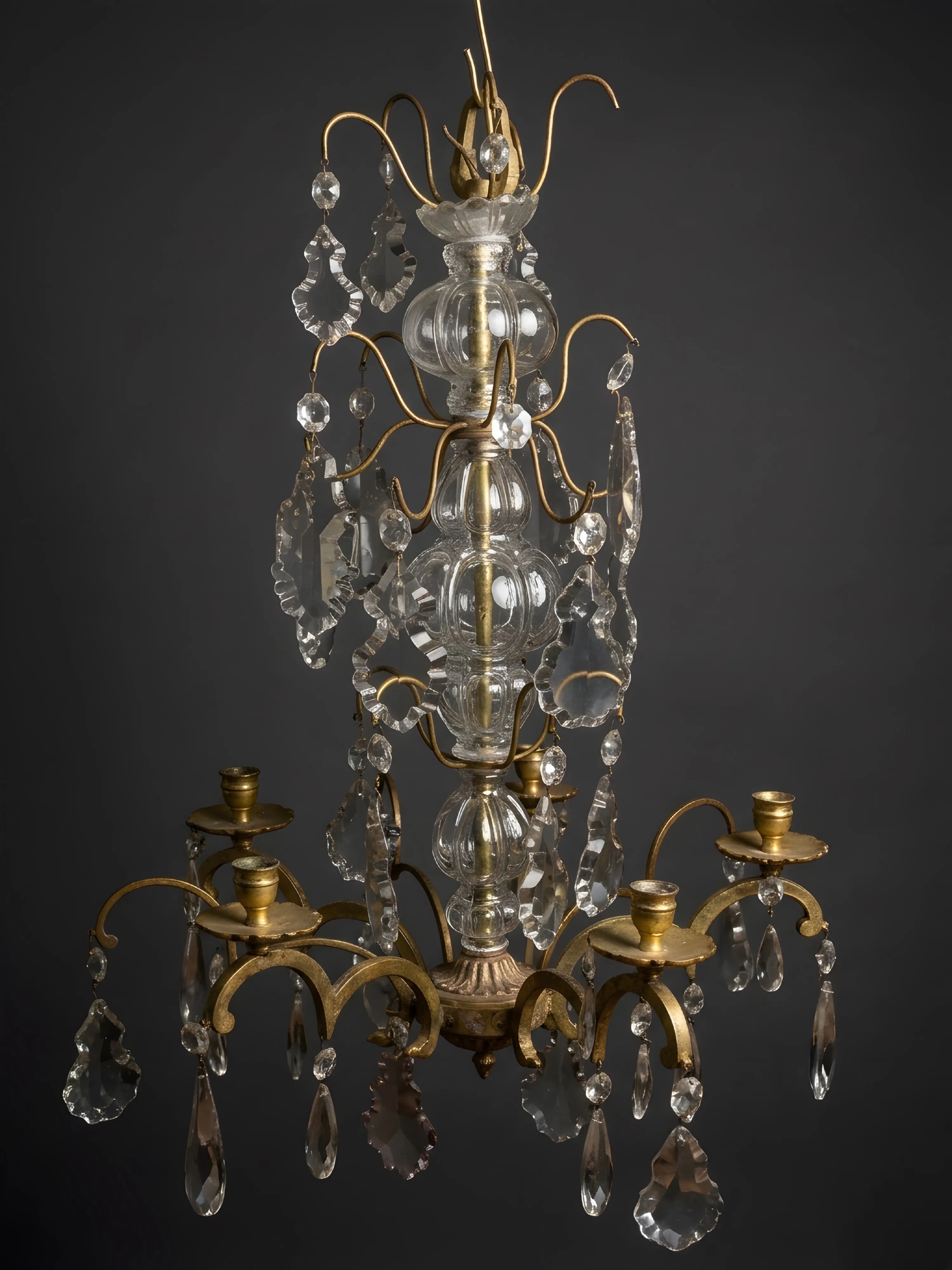 Araña de cristal y latón — antes de la restauración