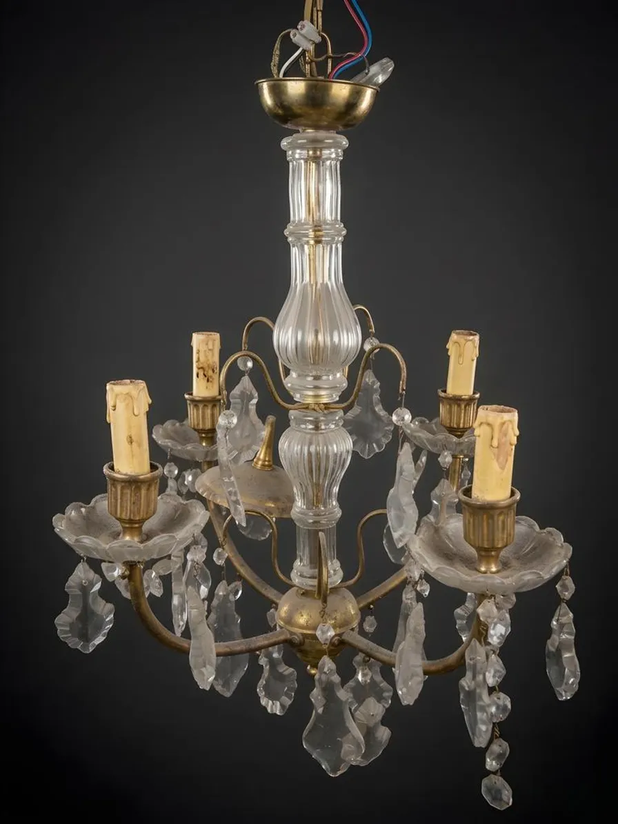 Araña de cinco brazos — antes de la restauración