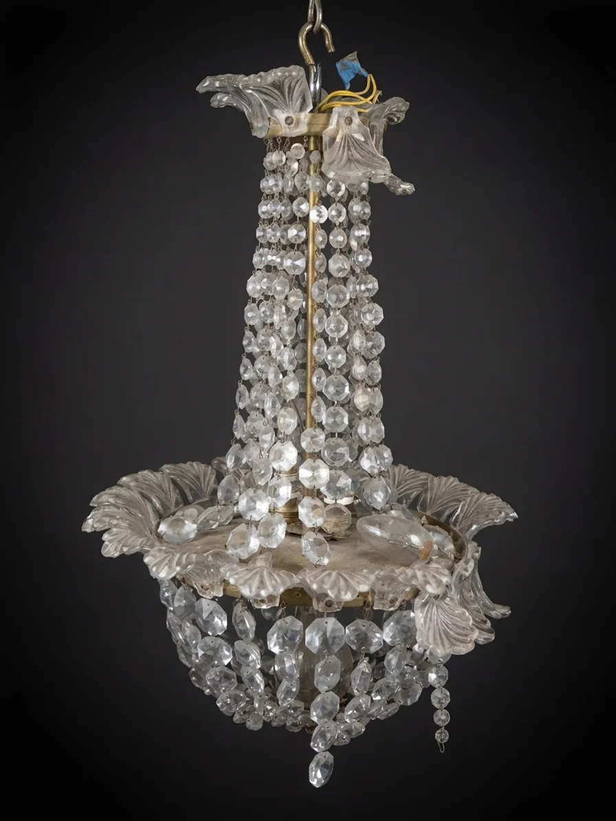 Lámpara Imperio de cristal tallado — antes de la restauración