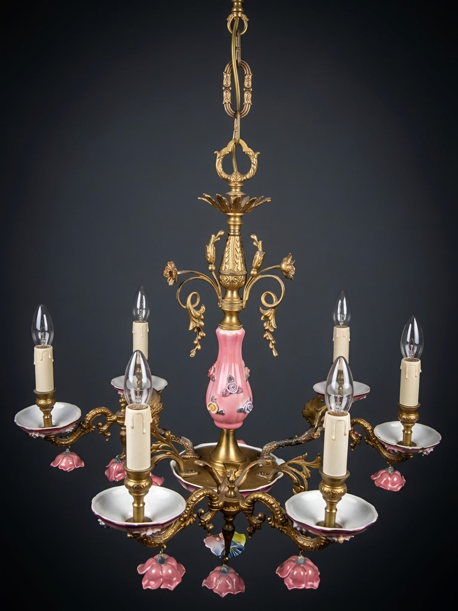 Lámpara de porcelana y metal dorado — después de la restauración